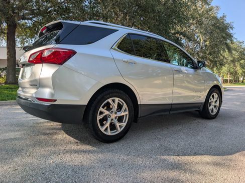 Used 2020 Chevrolet Equinox Premier FWD image 9