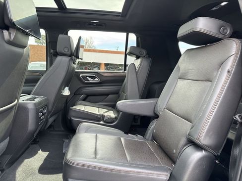Used 2021 Chevrolet Suburban High Country w/ Premium Package image 22
