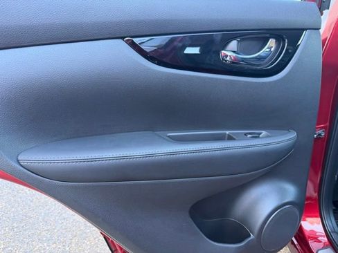 Certified 2022 Nissan Rogue Sport SL w/ Premium Package image 12