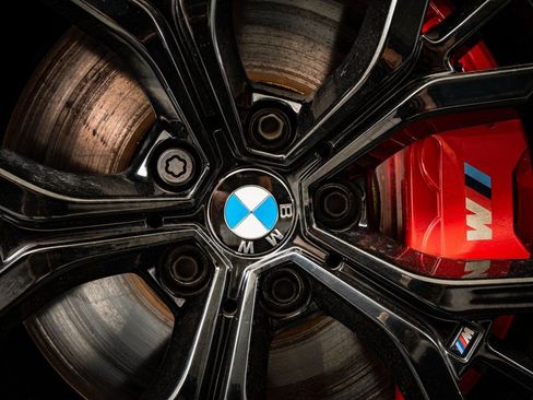 Used 2023 BMW 540i xDrive w/ Executive Package image 8