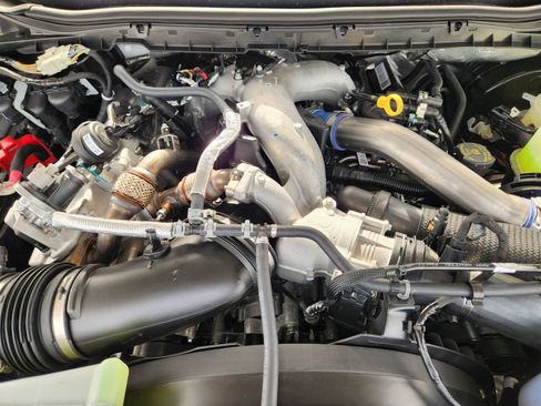 New 2026 Ford F250 Lariat w/ Black Appearance Package image 27