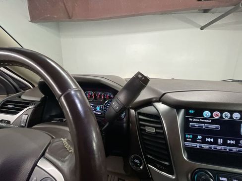 Used 2019 Chevrolet Tahoe LT w/ LT Signature Package image 15