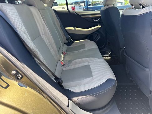 Used 2025 Subaru Outback Premium w/ Popular Package #1 AWD/4WD image 16
