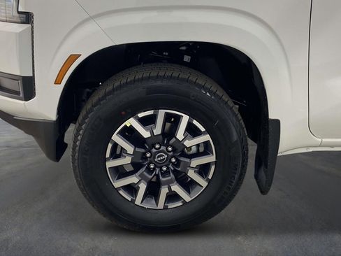 New 2026 Nissan Frontier SV AWD/4WD image 7