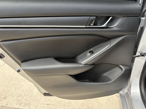Used 2019 Honda Accord Sport image 22