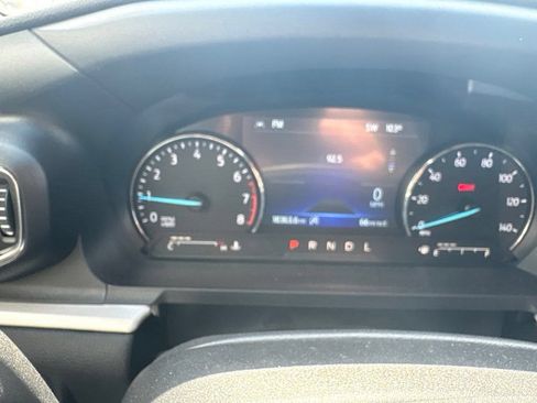 Used 2024 Ford Explorer XLT w/ Equipment Group 202A AWD/4WD image 18