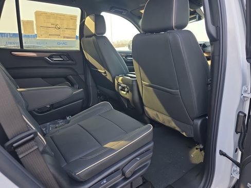New 2026 GMC Yukon Elevation image 15