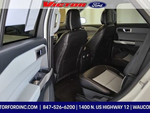Used 2024 Ford Explorer XLT w/ Equipment Group 202A AWD/4WD image 9