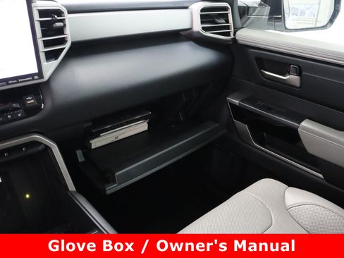 Used 2023 Toyota Tundra Limited image 26