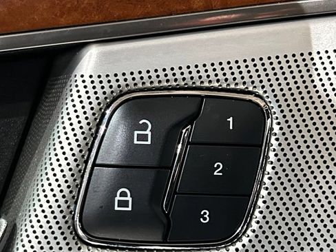 Used 2016 Lincoln MKX Black Label w/ Technology Package AWD/4WD image 38