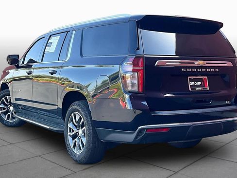 Used 2022 Chevrolet Suburban LT AWD/4WD image 11