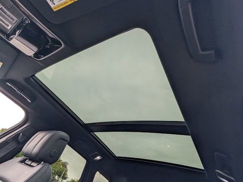 Used 2022 Land Rover Range Rover Sport HSE Dynamic image 25