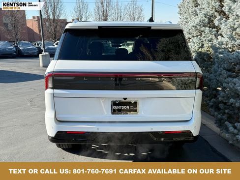 Used 2025 Lincoln Navigator L Reserve image 7