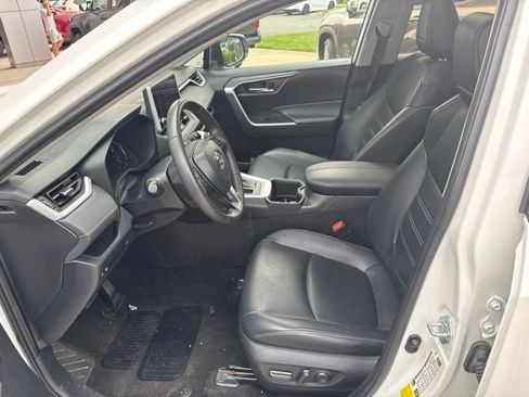 Used 2024 Toyota RAV4 XLE Premium FWD image 24