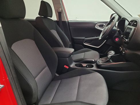 Used 2022 Kia Soul LX w/ Technology Package FWD image 21
