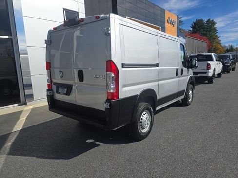 Used 2025 RAM ProMaster 1500 w/ Convenience Group image 6