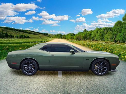 Certified 2023 Dodge Challenger R/T w/ Plus Package RWD image 7