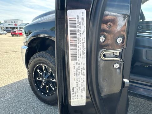Used 2018 RAM 2500 Laramie w/ Snow Chief Group AWD/4WD image 19