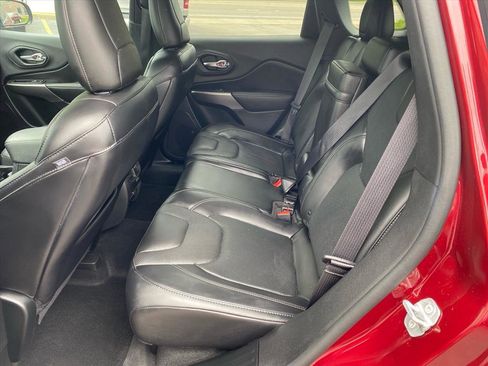 Used 2019 Jeep Cherokee Limited AWD/4WD image 22