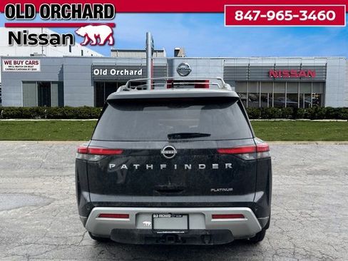 Used 2024 Nissan Pathfinder Platinum image 6