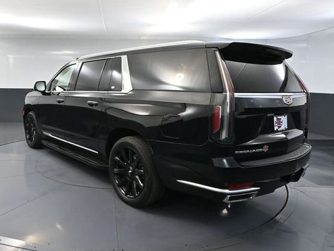 Used 2021 Cadillac Escalade ESV Premium Luxury Platinum image 9