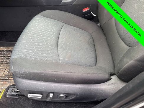 Used 2025 Toyota RAV4 XLE w/ Convenience Package image 17