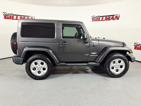 Used 2014 Jeep Wrangler Sahara w/ Connectivity Group AWD/4WD image 4
