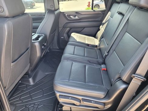 Used 2023 Chevrolet Tahoe LT RWD image 8