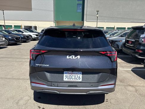 Used 2026 Kia Sportage LX FWD image 8