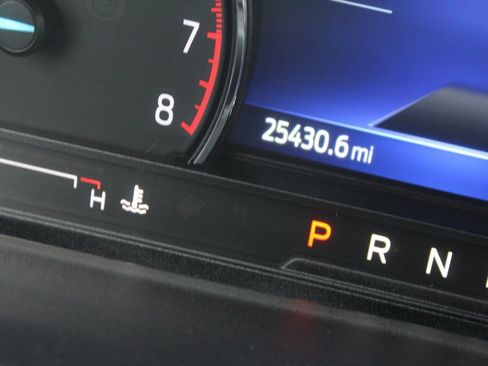 Used 2022 Ford Explorer XLT w/ Equipment Group 202A image 16