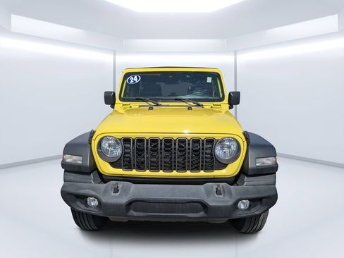 Used 2024 Jeep Wrangler Unlimited Sport AWD/4WD image 11