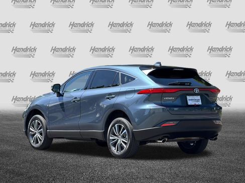 Used 2023 Toyota Venza LE AWD/4WD image 7