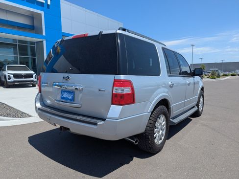 Used 2014 Ford Expedition XLT RWD image 32