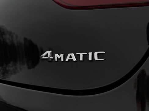 Used 2023 Mercedes-Benz GLC 300 4MATIC Coupe image 44