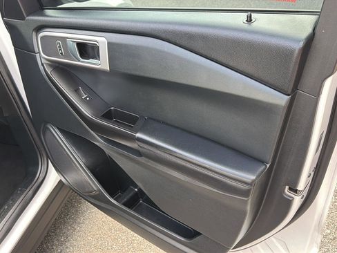 Used 2020 Ford Explorer 2WD image 14