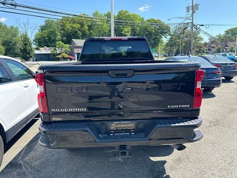 Used 2024 Chevrolet Silverado 2500 Custom AWD/4WD image 8