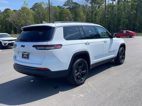 New 2026 Jeep Grand Cherokee L Limited AWD/4WD image 7