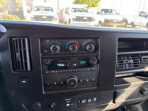 Used 2024 GMC Savana 2500 w/ Driver Convenience Package image 28