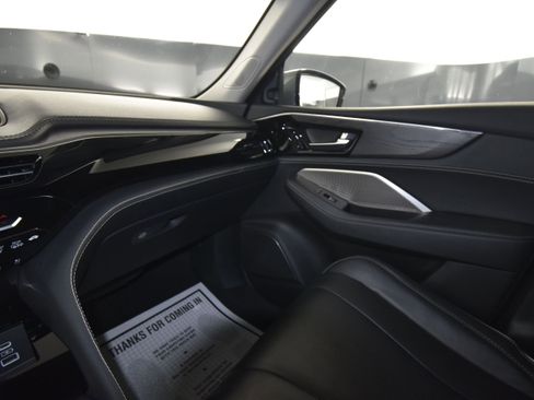 Used 2023 Acura MDX SH-AWD w/ Advance Package image 24