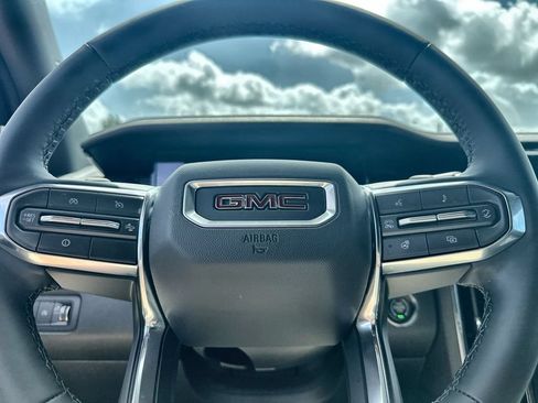 New 2026 GMC Acadia Elevation w/ Elevation Premium Package AWD/4WD image 33