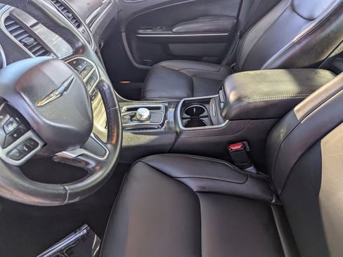 Used 2020 Chrysler 300 Touring L w/ Quick Order Package 2EF image 19