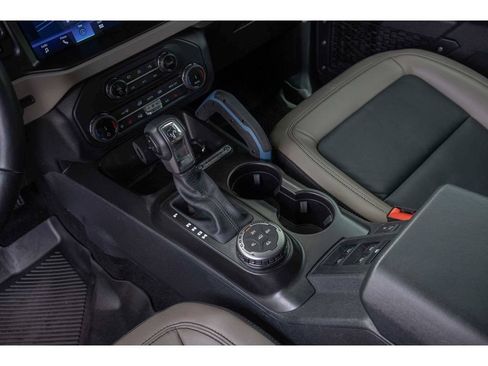 Used 2022 Ford Bronco Wildtrak AWD/4WD image 25