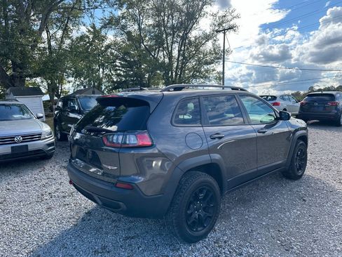 Used 2020 Jeep Cherokee Trailhawk w/ Cold Weather Group AWD/4WD image 5