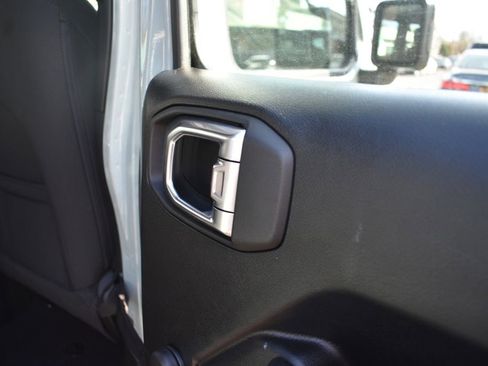 Used 2023 Jeep Wrangler Sport image 28