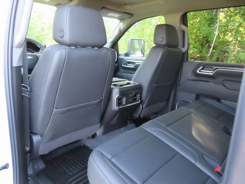 New 2025 Chevrolet Silverado 2500 LTZ w/ Z71 Chrome Sport Edition image 28