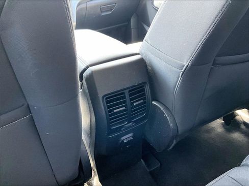 Used 2017 Ford Escape SE AWD/4WD image 29