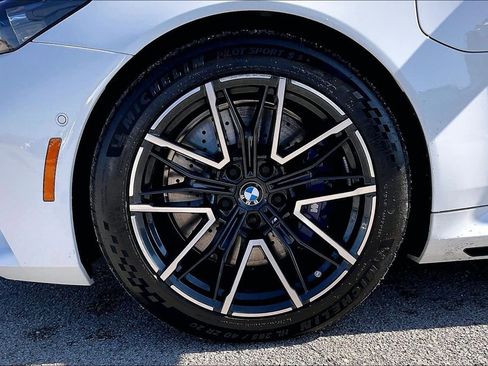 Used 2026 BMW M5 w/ Executive Package image 33