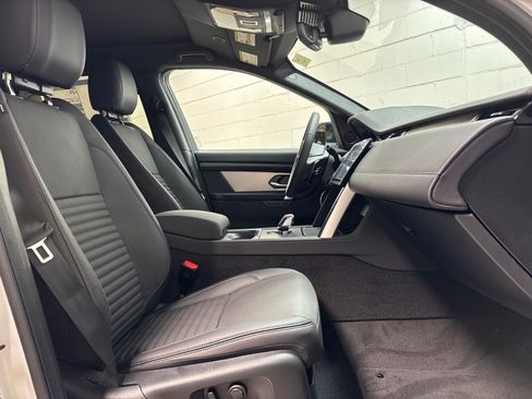 New 2026 Land Rover Discovery Sport Landmark AWD/4WD image 32