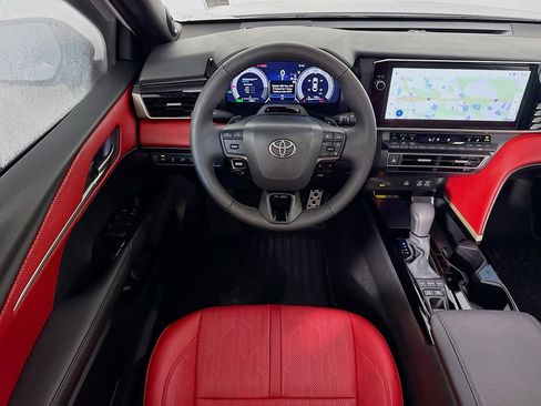 Used 2025 Toyota Camry XSE image 28