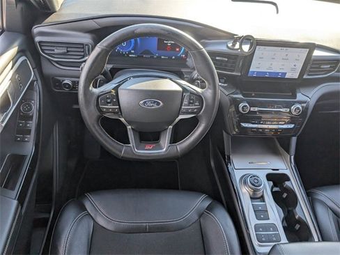 Certified 2023 Ford Explorer ST image 10